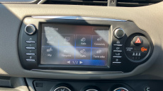 Toyota Yaris 1.5 VVT-i Icon Tech 5dr Petrol Hatchback